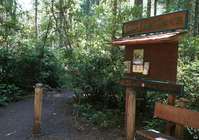 KFT Trailhead Sign with trail DSC01159 WEB